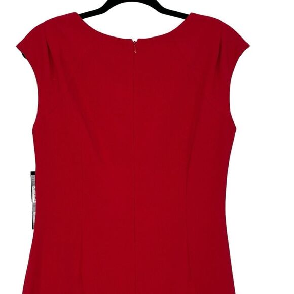 Tahari Red Jewel Neck Ruched Knee Length Dress| Size 8 - Picture 4 of 9